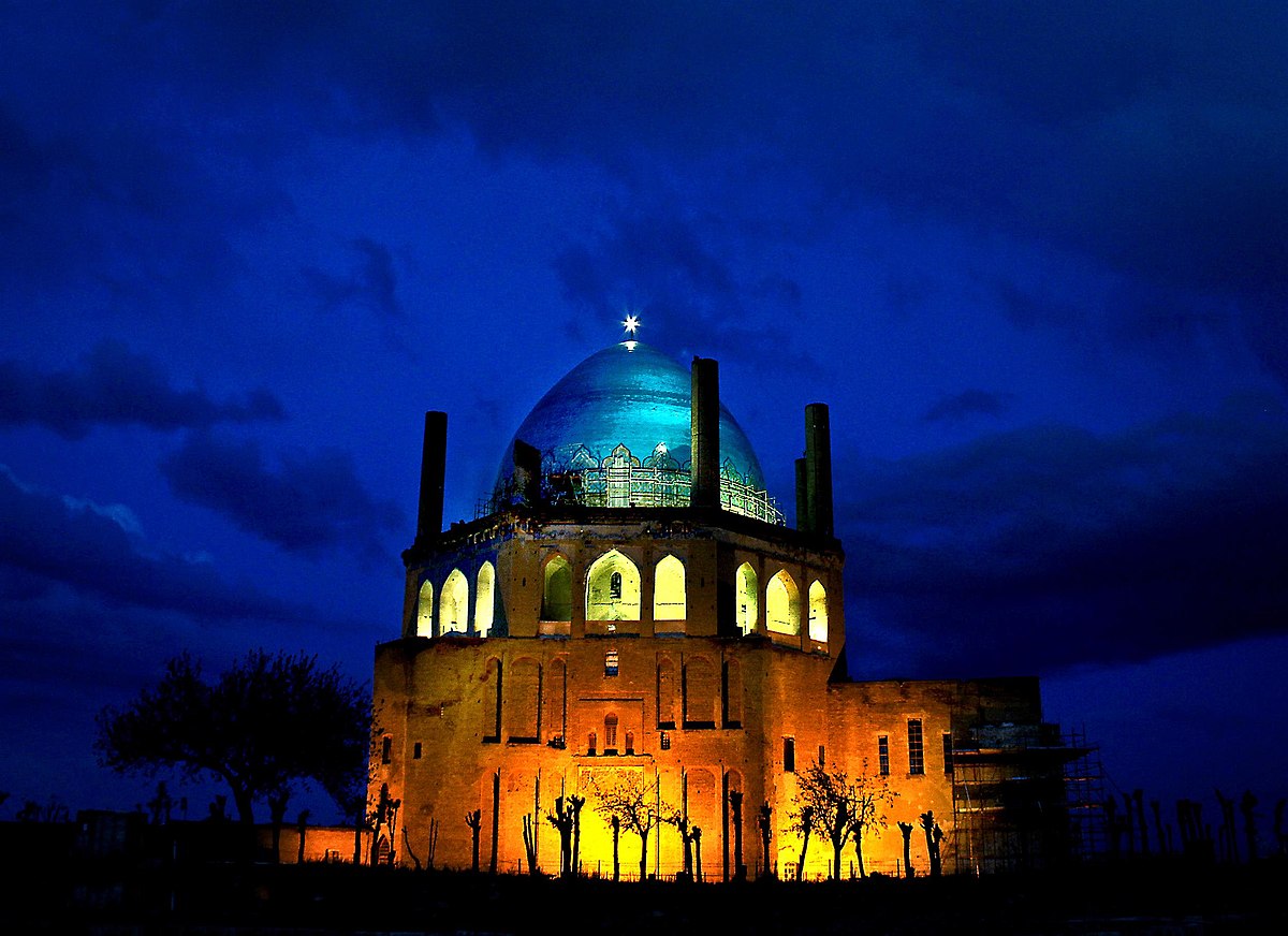 The Dome of Soltaniyeh: Iran's Monumental 14th Century Mausoleum