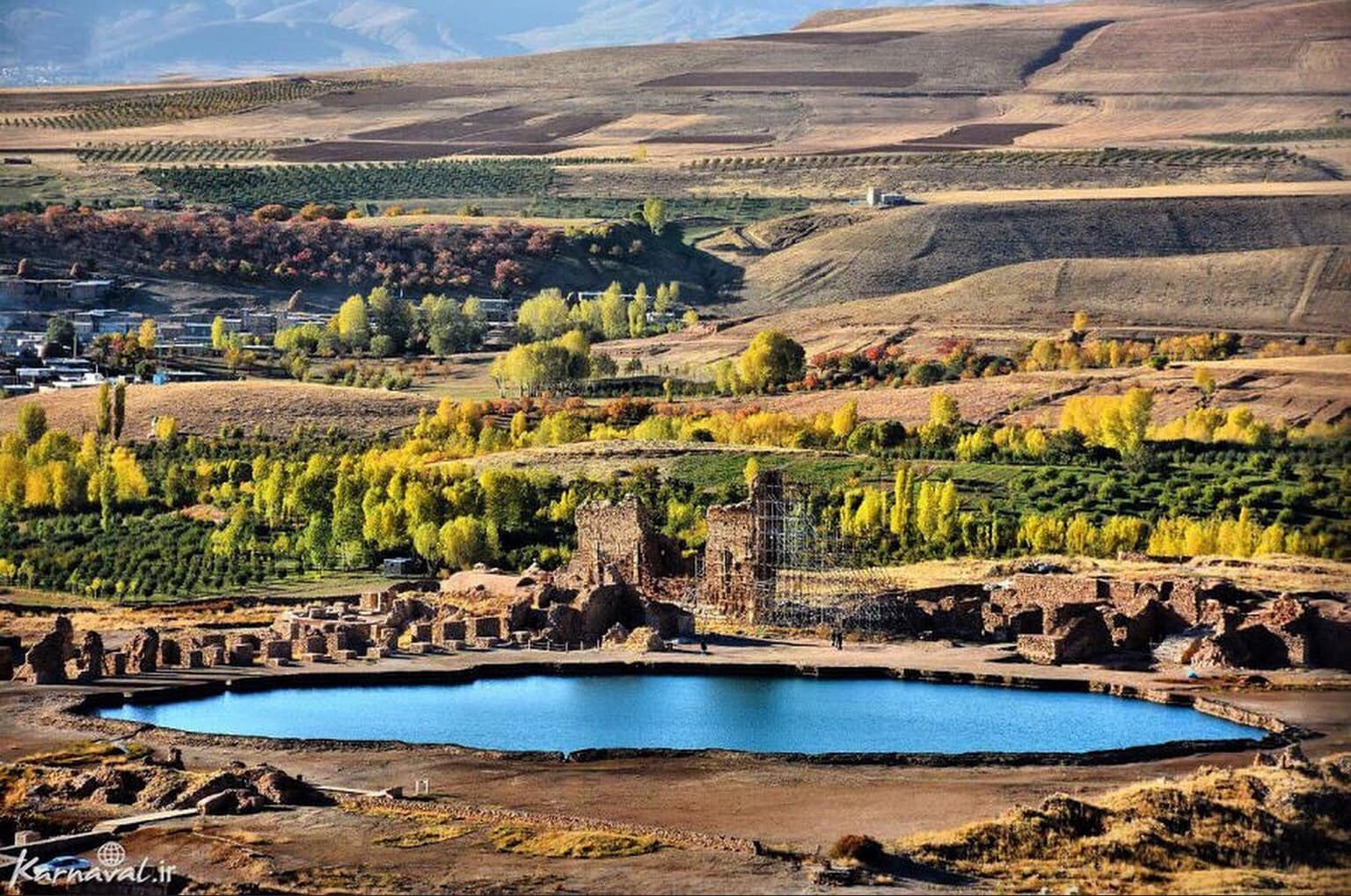 Takht-e Suleiman: A Captivating Remnant of Ancient Persia