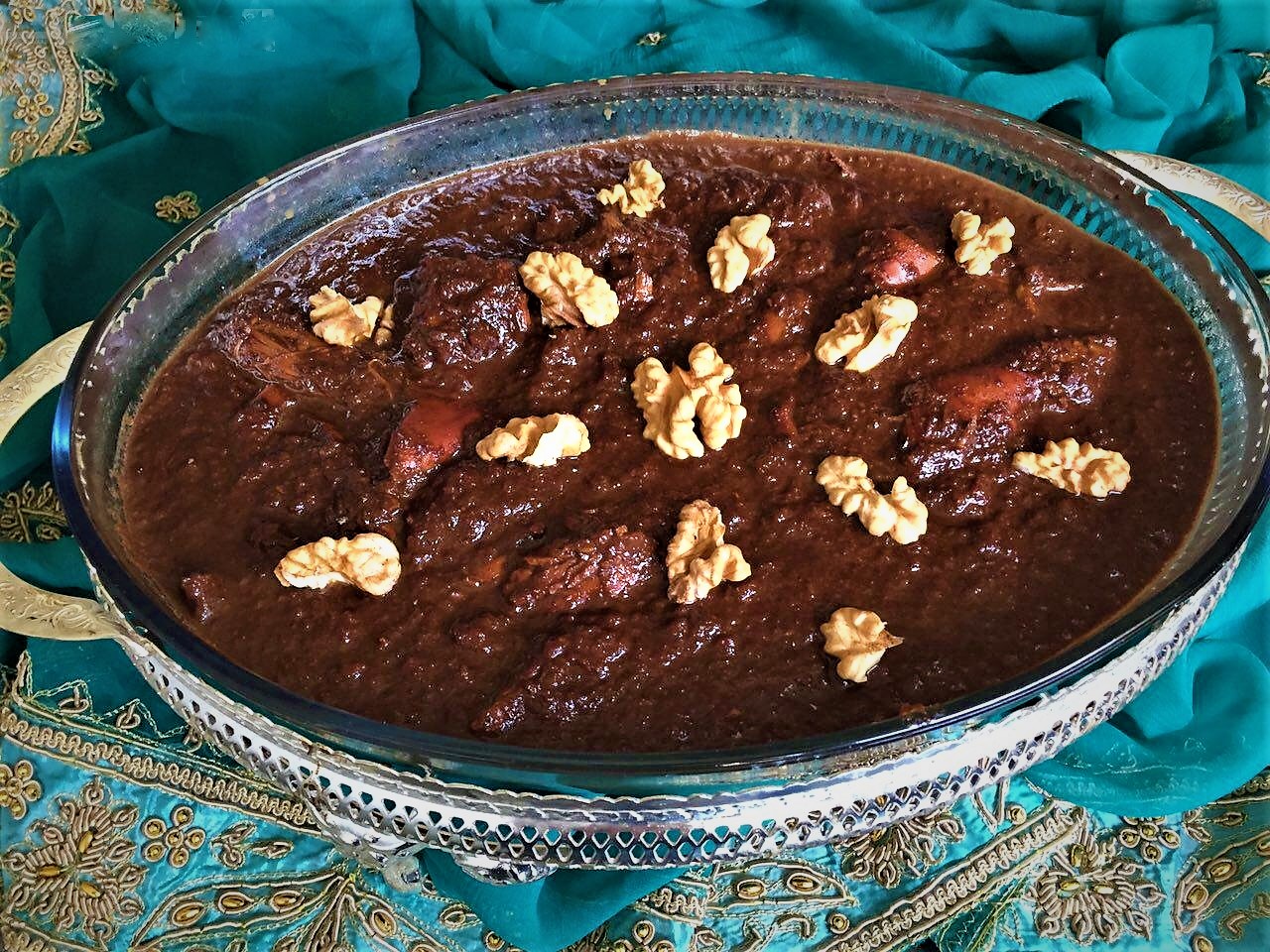 Khoresh-e Fesenjan: Discover the Rich Flavors of Iranian Cuisine